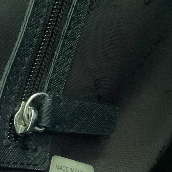 Beautiful Black and White Calvin Klein Shell Handbag - Picture 7 of 10